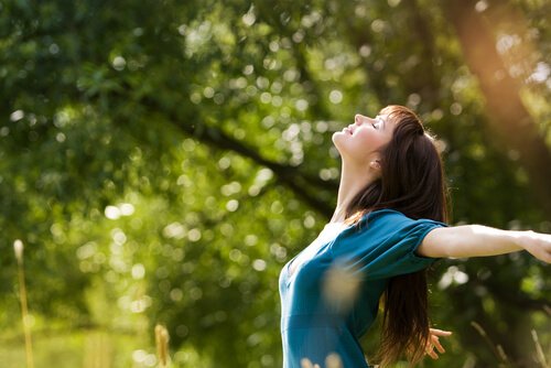 La connexion avec la nature vous rendra plus heureux / Psychologie