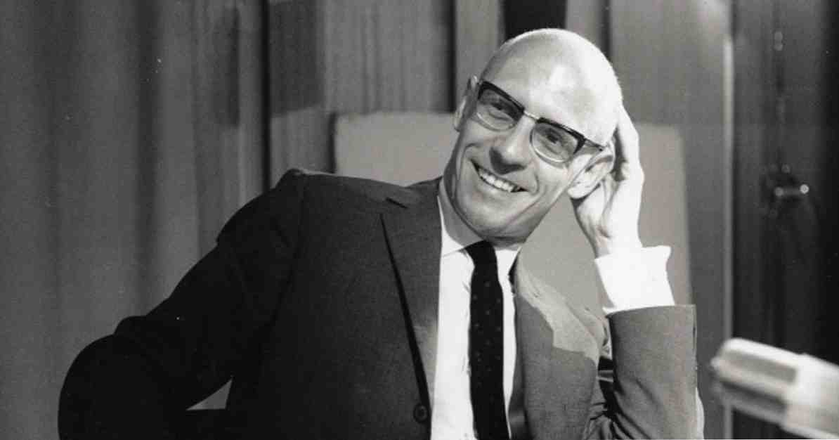 Biopower 미셸 푸코 (Michel Foucault)가 개발 한 개념 / 사회 심리 및 개인 관계