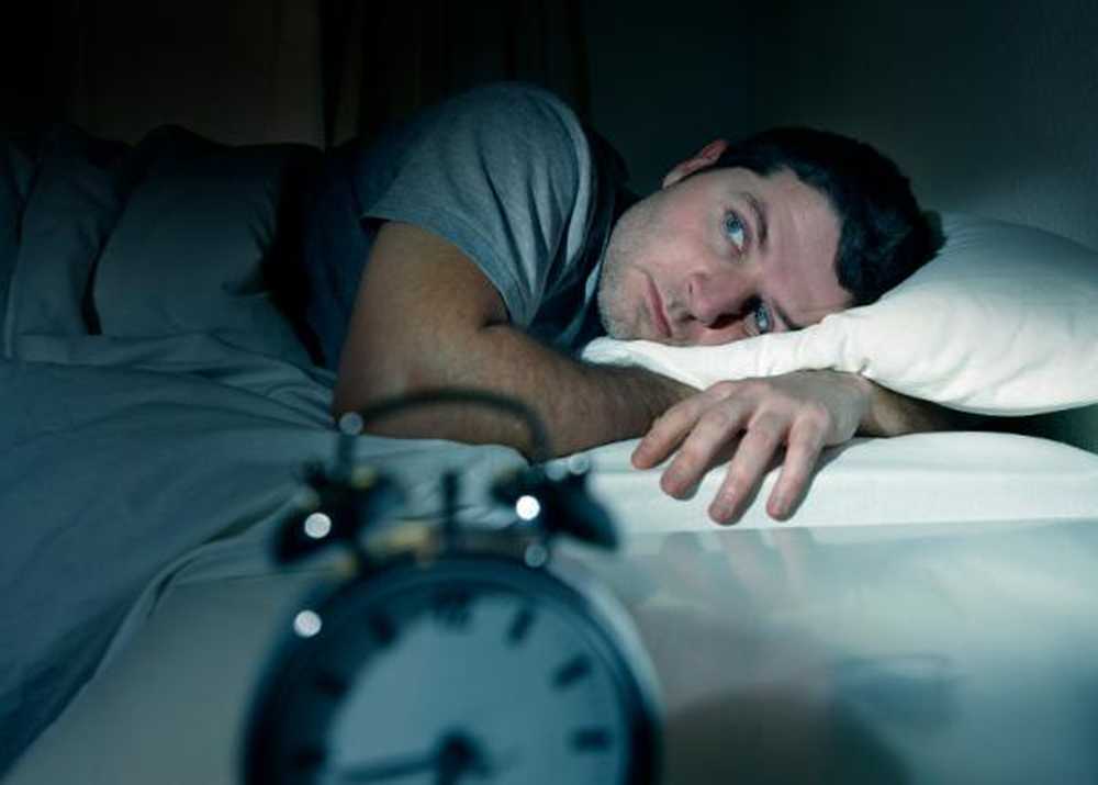 Hoe te stoppen met in slaap te vallen