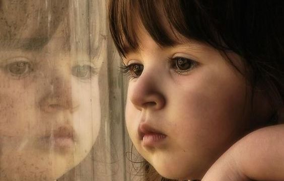 Hogyan lehet felismerni a gyerekek bizonytalanságát? / pszichológia