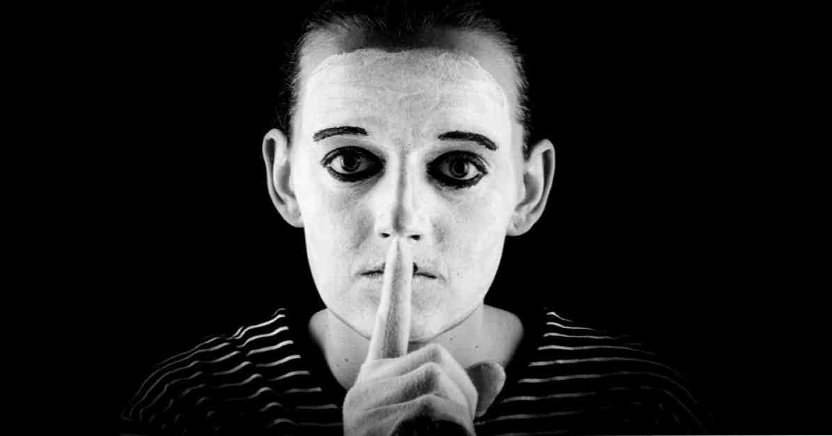 침묵의 나선형은 무엇이며 그 원인은 무엇입니까? / 사회 심리 및 개인 관계