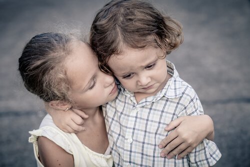 押された子供たち、完璧な子供たち？ / 心理学