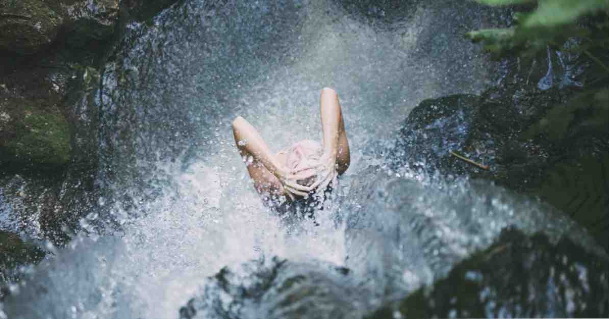 Les 14 avantages de se doucher à l'eau froide