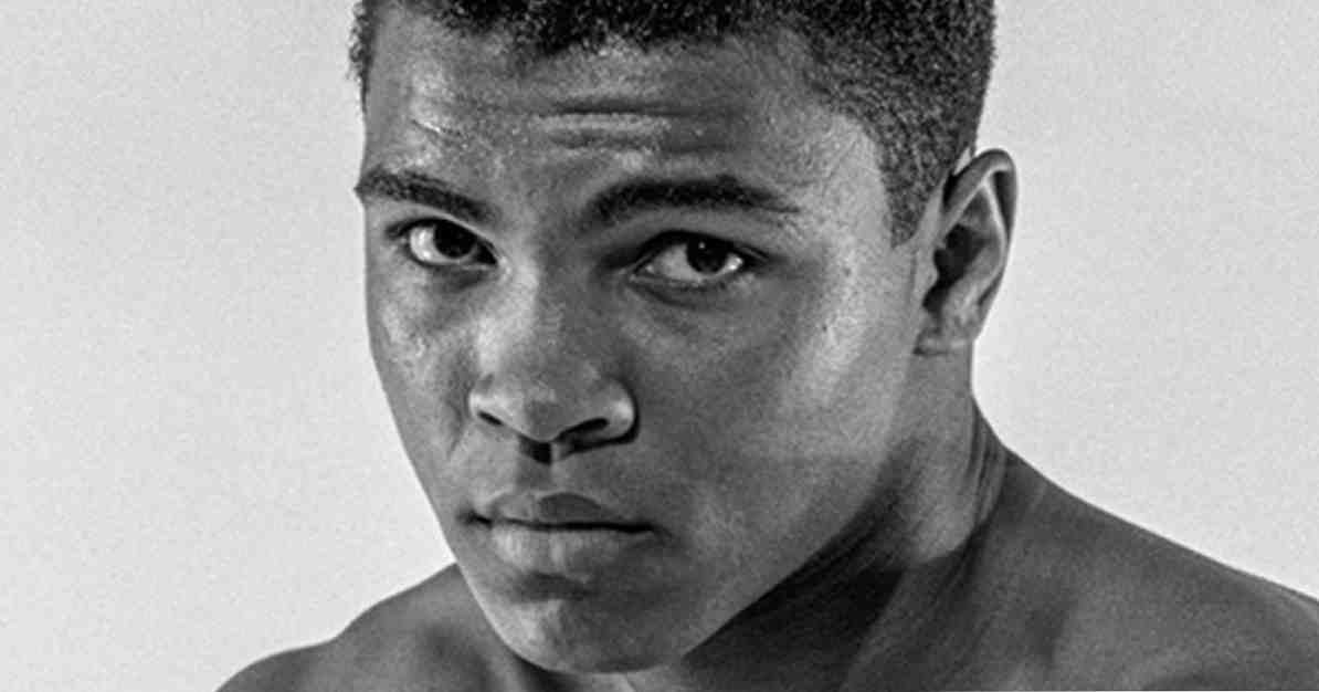 Muhammad Ali biografia di una leggenda del pugilato e anti-razzismo