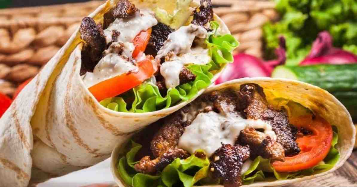 Wat is een kebab precies? Nutritionele eigenschappen en risico's