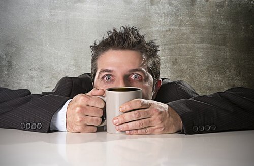 Hvordan produseres koffeinforgiftning? / psykologi