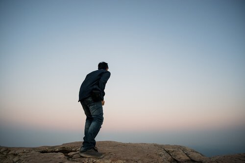 Како превазићи страх од висине? / Психологија