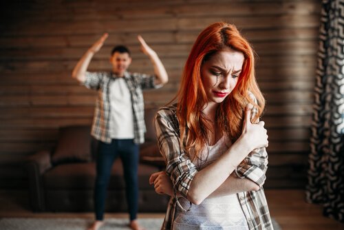 Violence chez les jeunes couples, que se passe-t-il? / Les relations