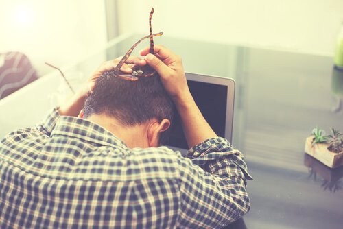 A munkahelyi stressz 3 legveszélyesebb hatása / pszichológia