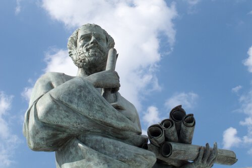 باثوس والأخلاق والشعارات خطاب أرسطو / ثقافة