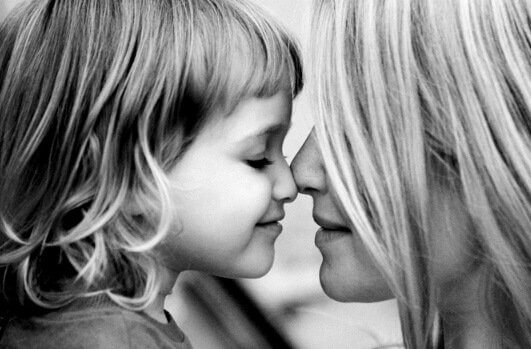 Một người mẹ không phải là một người bạn tốt nhất, cô ấy là một người mẹ / Phúc lợi