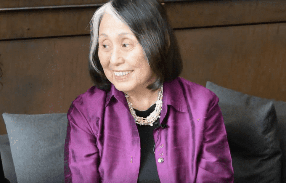 Jean Shinoda Bolen, βιογραφία μιας γενναίας και πνευματικής γυναίκας / Ψυχολογία
