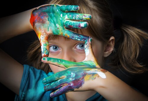 Die Bedeutung von Kunst für die Entwicklung von Kindern / Psychologie