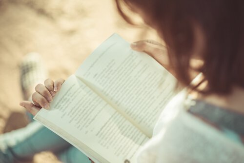 Τα 7 καλύτερα βιβλία για να ξεπεράσετε το άγχος / Πολιτισμός