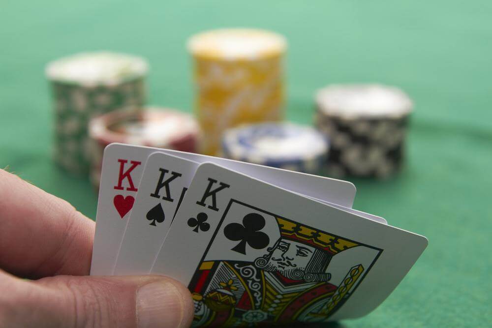 Výhody hrania pokeru / psychológie