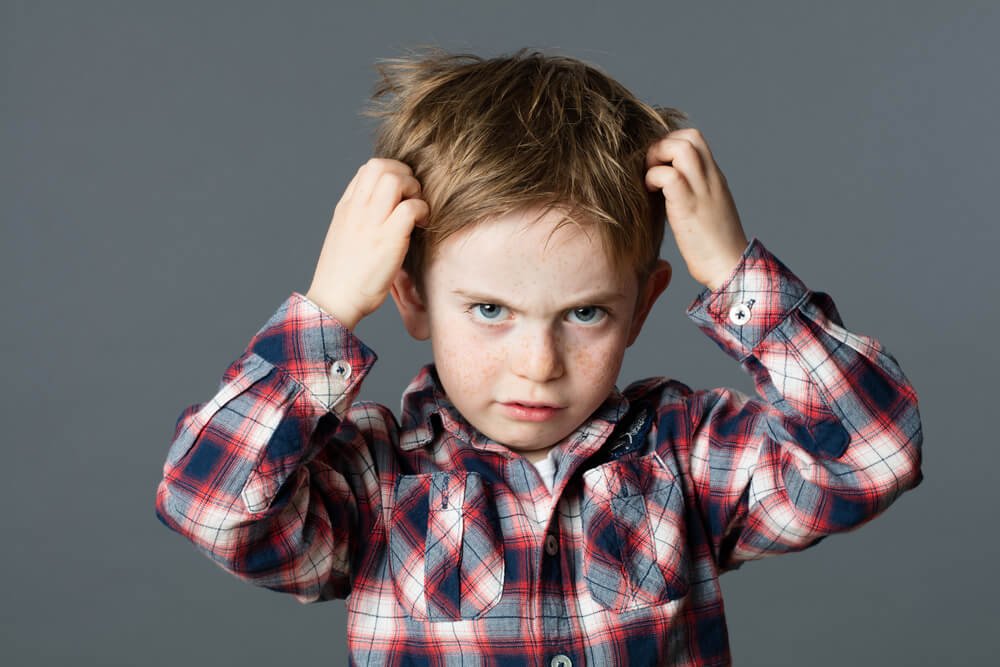 Trichotillomania dalam gangguan rambut kanak-kanak / Psikologi