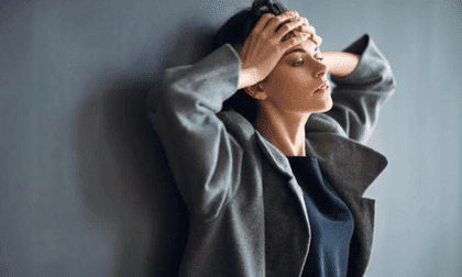 Mancanza di sonno e ansia una connessione che riduce la salute / psicologia